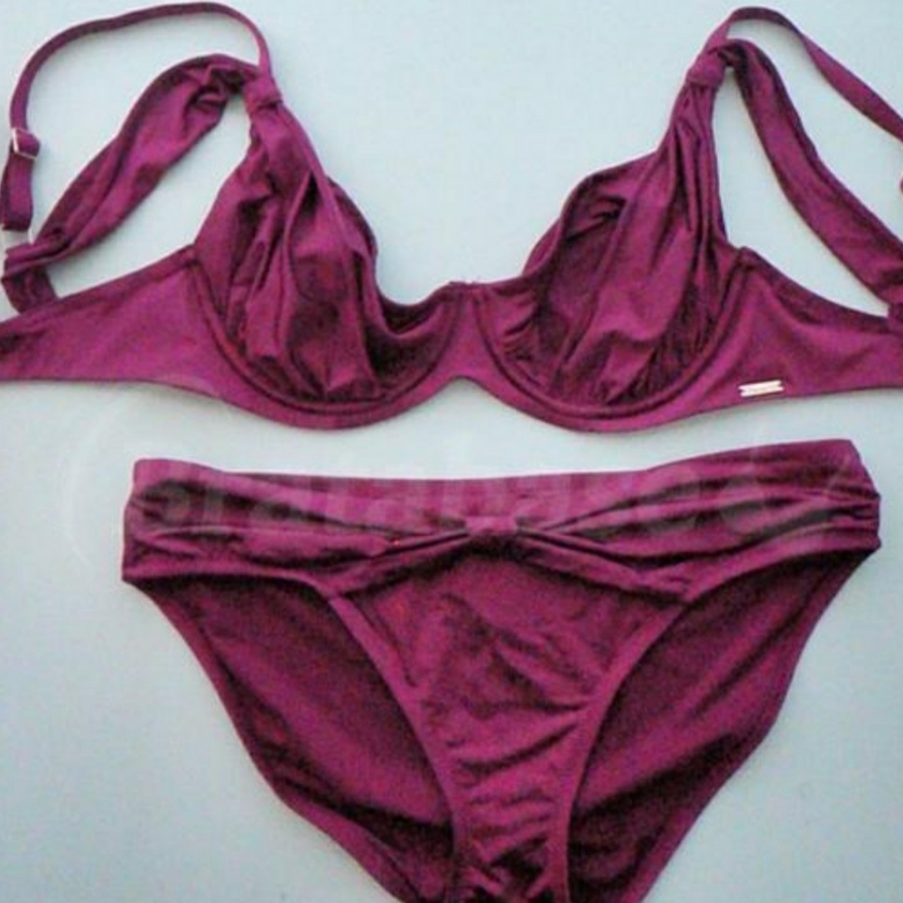 Bathing suit